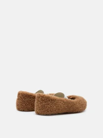 Brune ballerinasko i shearling