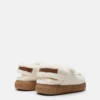 Hvite sandaler i shearling Hvite sandaler i shearling