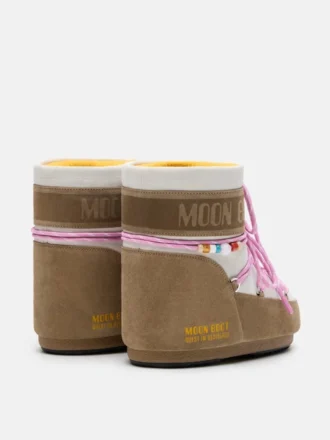 Moon Boot X Guest in Residence Icon Low honning- og hvit sandfarget suede ankelstøvletter med perler