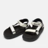 Super Sandal svart og hvit